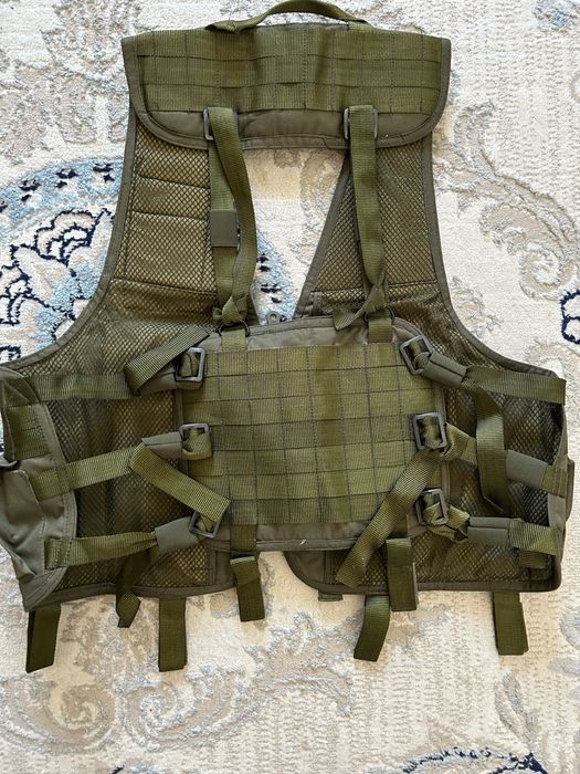 Разгрузочный жилет