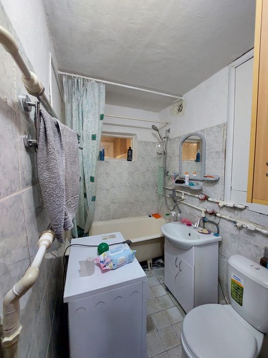 Продам 2хком квартиру район Гор.парка.