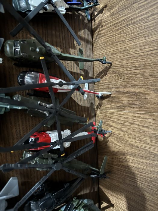 Macheta metalica  Maisto elicopter scara  1/72