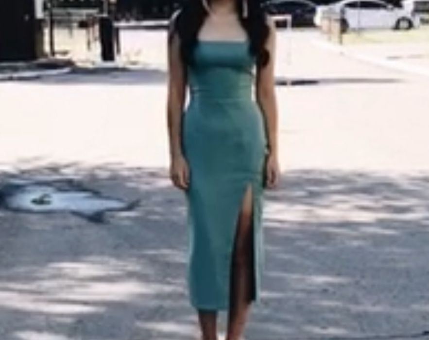 Продам платье Lichi