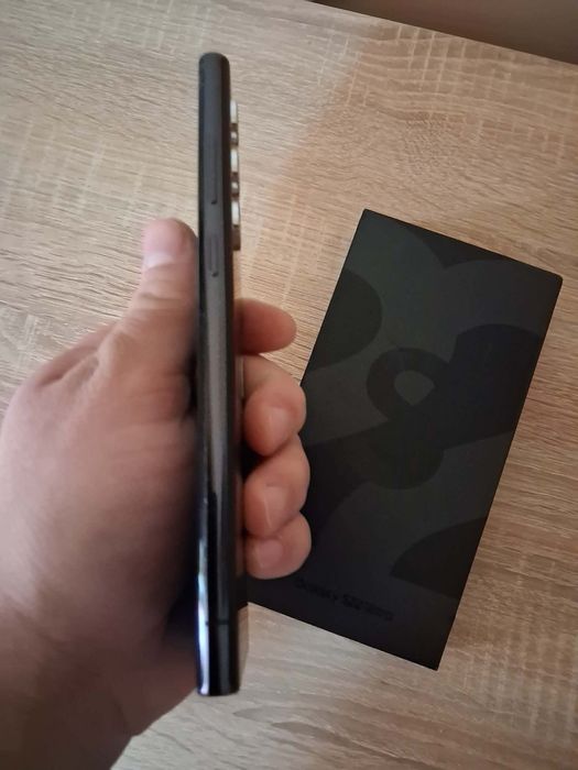 Vand samsung  S22 ultra 5 g