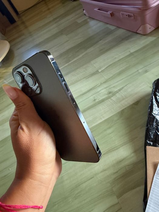Телефон iphone13 pro