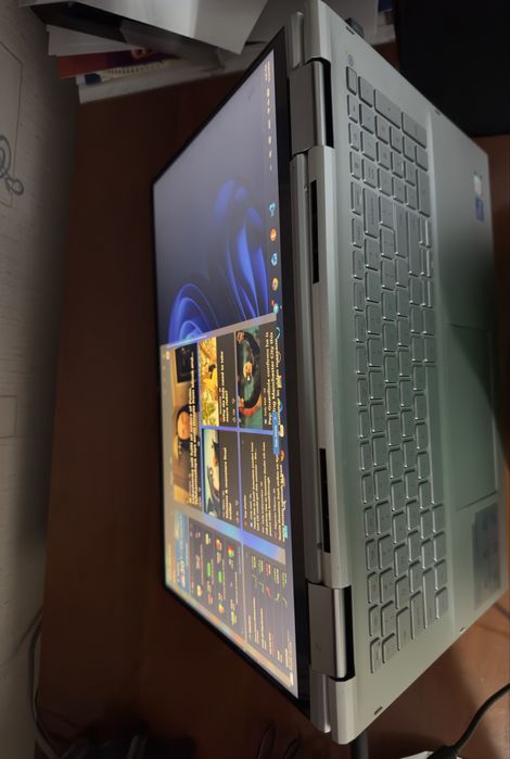 Dell sensorlik noutbook planshet ham boladi