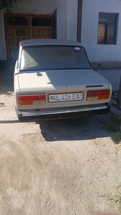 Vaz 2107 sotiladi