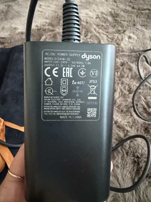 Placa pentru indreptarea parului Dyson