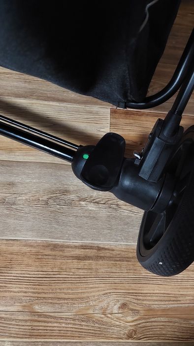 Продам детскую коляску