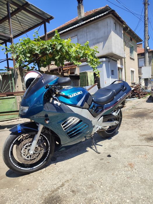 Suzuki RF 900 R 139 кс