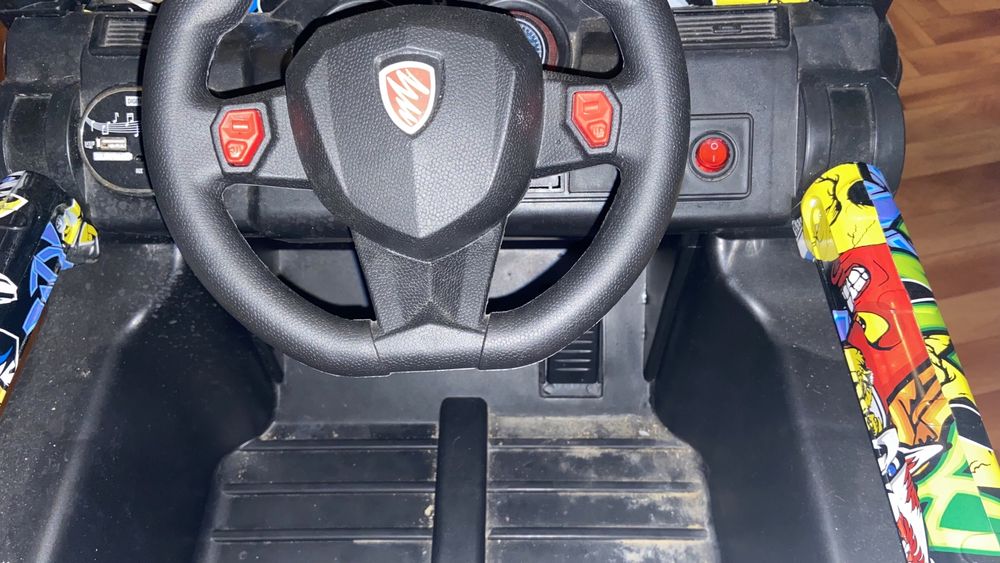 Продам машину для ребенка