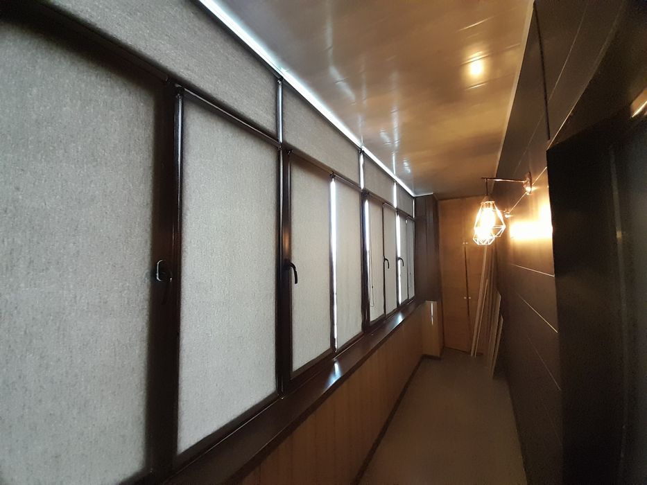 День-ночь/Ролл-шторы/Вертикальные жалюзи