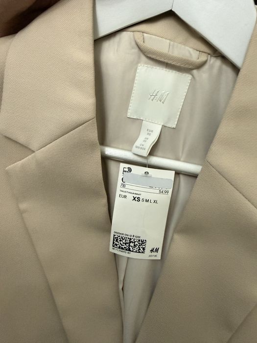 Сако H&M с етикет