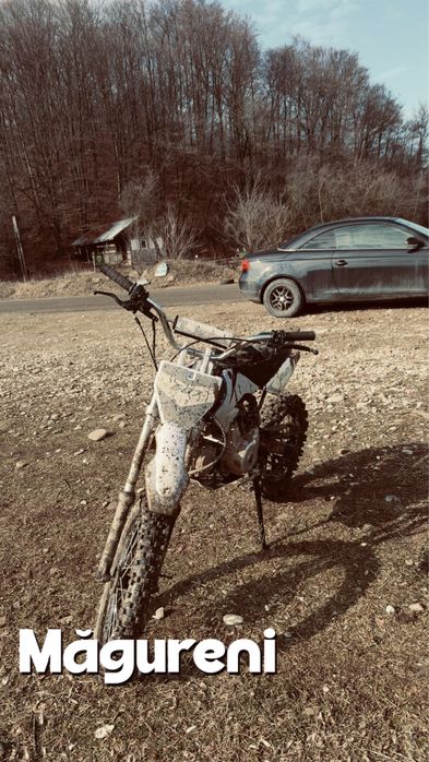 Vand cross 125 pornire buton aprope nou