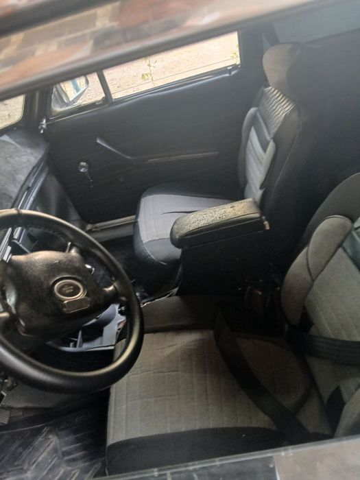 Jiguli sotiladi 2106 minishga tayyor Metani bor xujjatlar zver