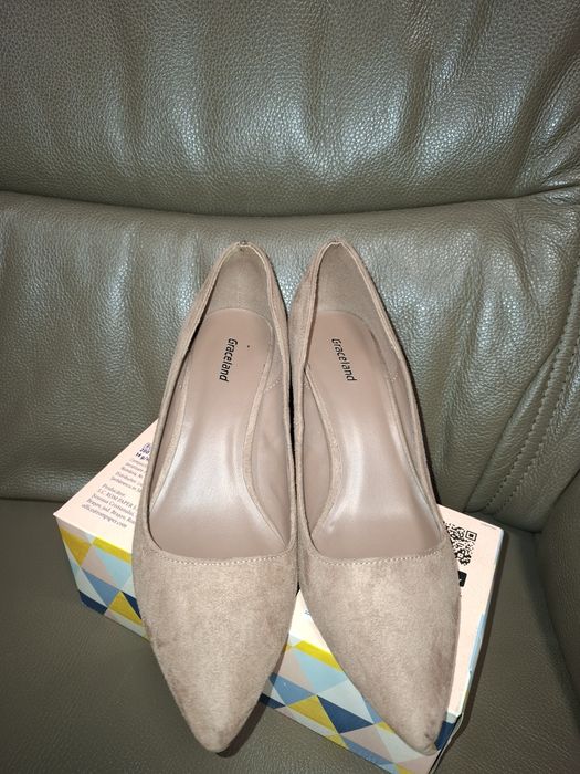 Pantofi marime 37 Graceland