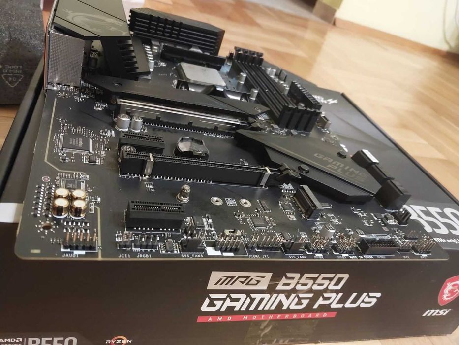 AMD Ryzen 5 5600X + MSI B550 Gaming Plus