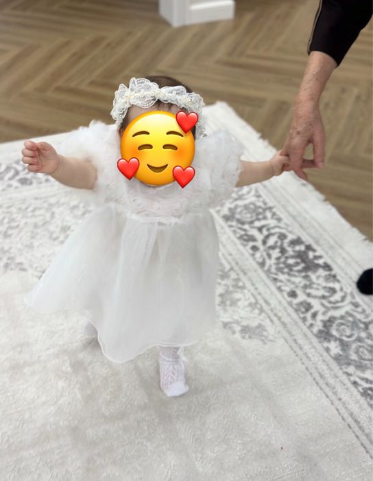 Продам нарядное белое платье