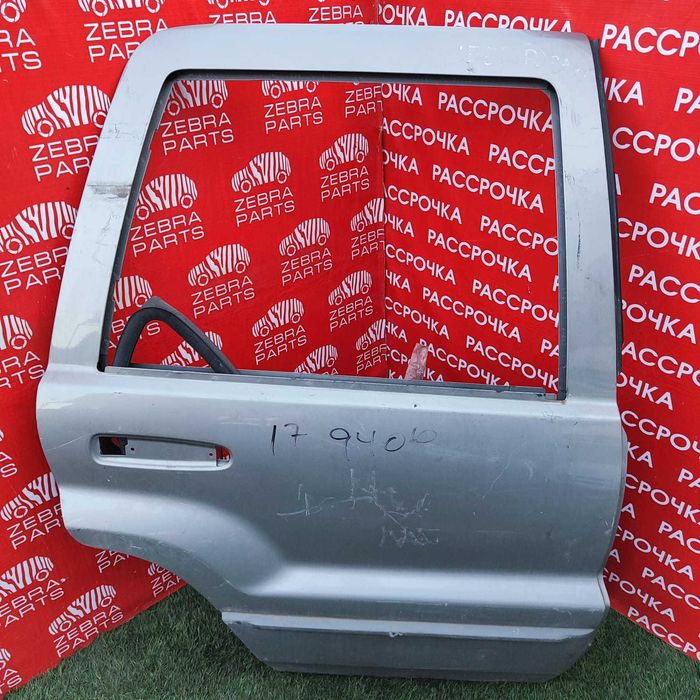 Дверь задняя правая Jeep Grand Cherokee 1 (99-03)