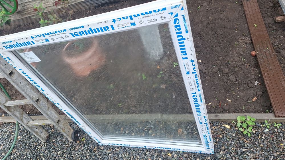 Un geam fix nou PVC Geam termopan