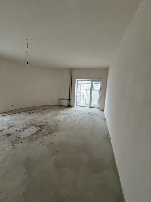 Продается 4 комнатная квартира