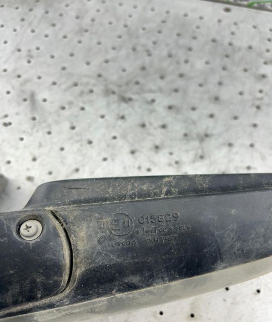 Oglinda dreapta electrica E11015829 E11015829 Toyota Avensis a 2-a ge