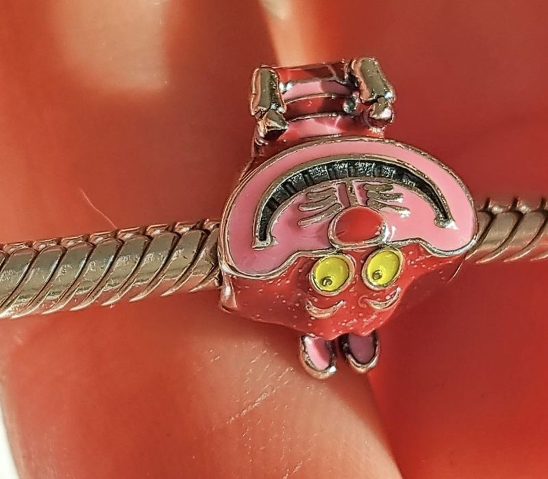 Aparat anti-pasari solar pentru exterior