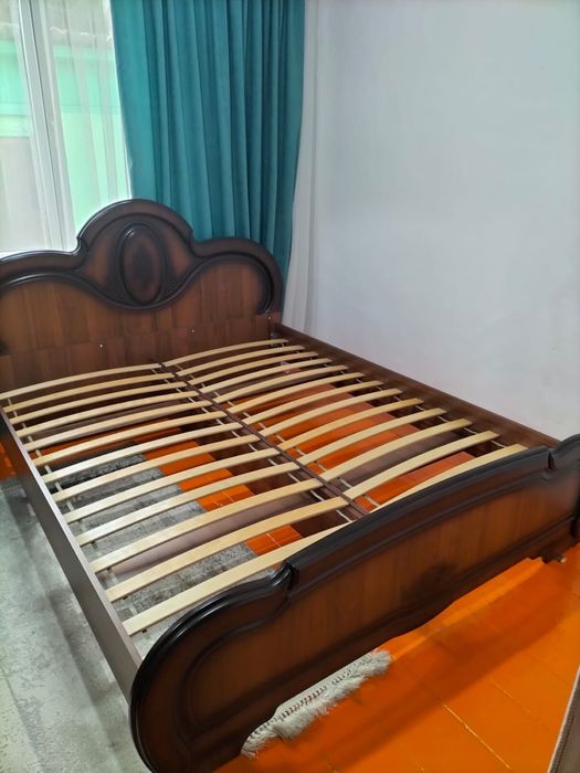 Продам шифоньер, кровать( комплект)