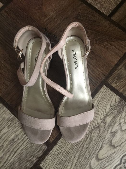 Туфли, босоножки