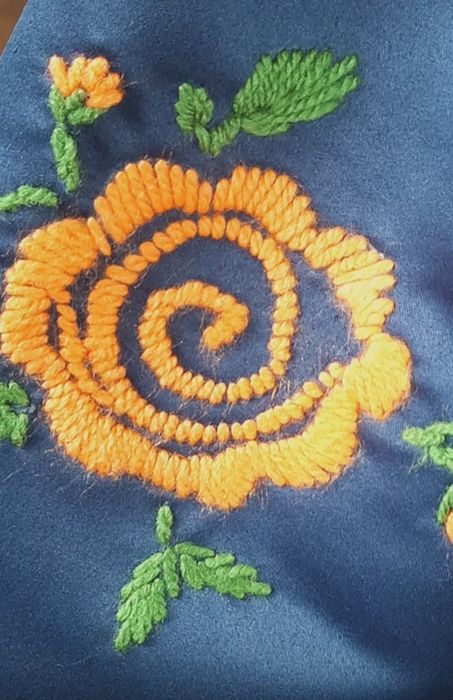 Rochie elegantă,brodată manual în stil Mathilde,