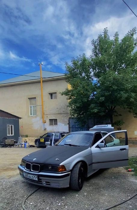 Продам БМВ Е36 срочно