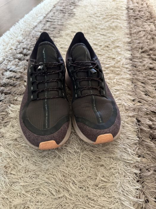 Маратонки Nike и Fila