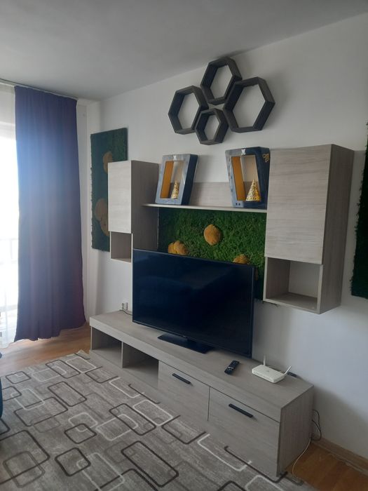 Închiriez ap. 2 camere Bdul Republicii