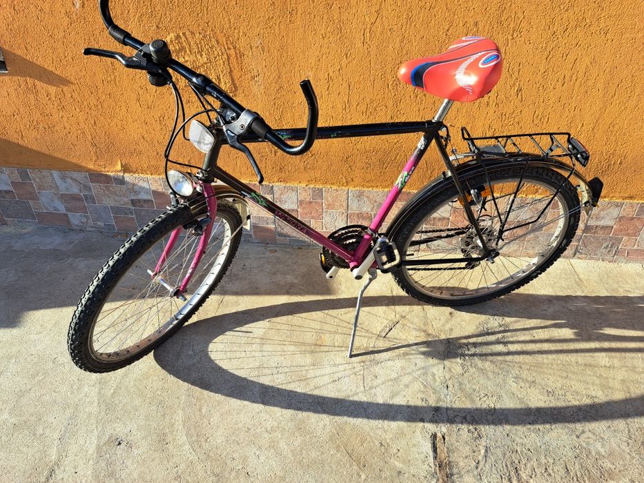 Bicicleta cu roti de 26