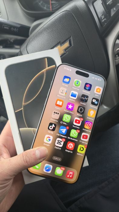 Айфон  16 про мах идеально срстаяние