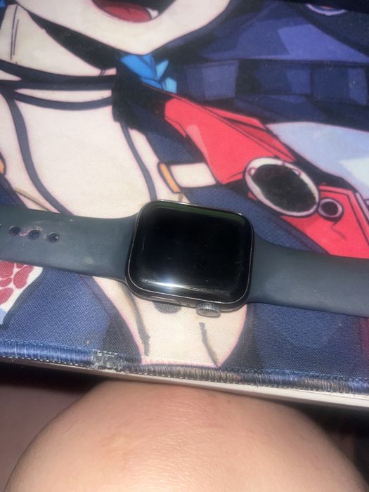 Продам часы apple se 40mm