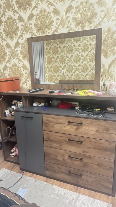 Гарнитур спальный в отличном состоянии