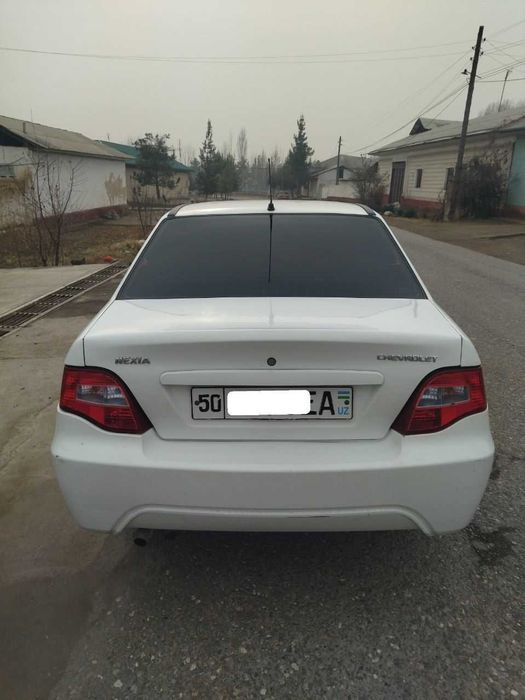 Nexia 2 sotiladi Super bez kond