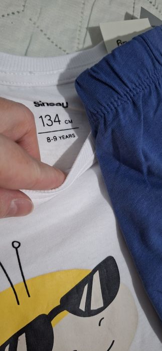 Комплект на 8-9 лет. По 3000тг