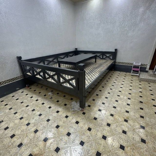 Сури тапчан карават