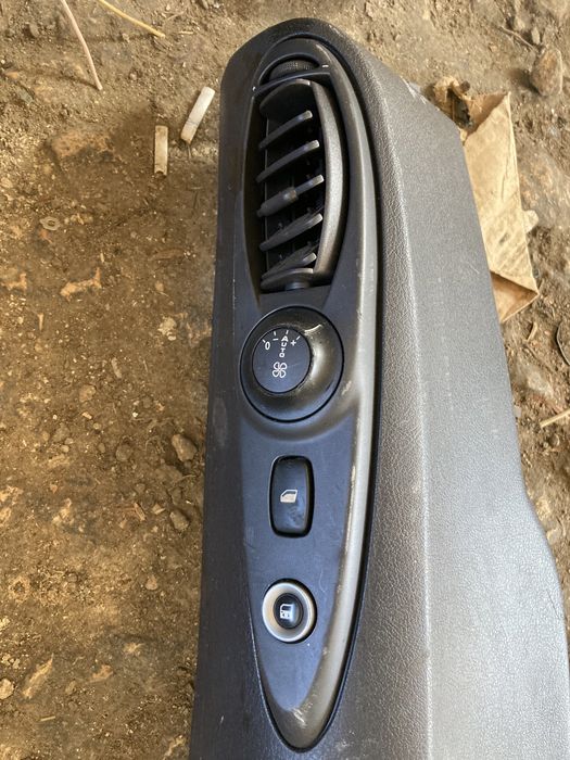 Управлвния за вратите и прозорците за Пежо 807 05- 10 г.