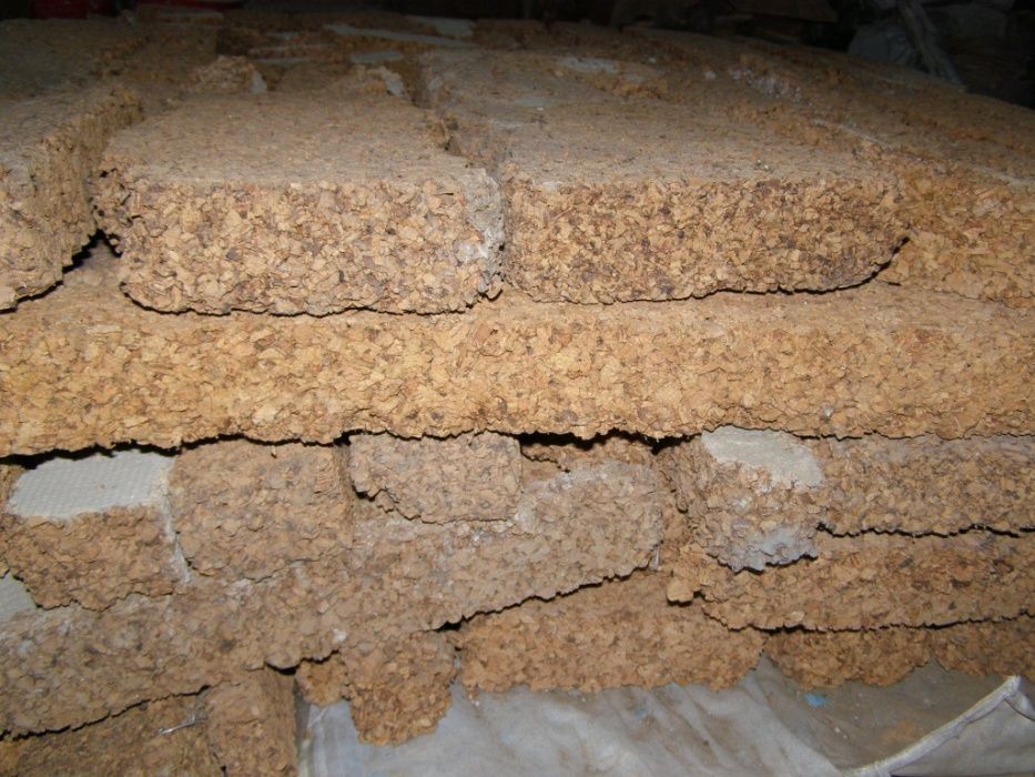 Pluta naturala aglomerata, bucati ramase, grosime 5 cm sau schimb