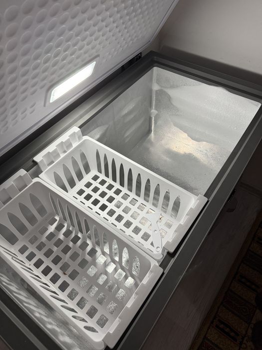 Морозильник от Almagreen