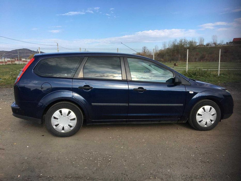Vand Ford Focus 2 benzina 1.6 16 valve