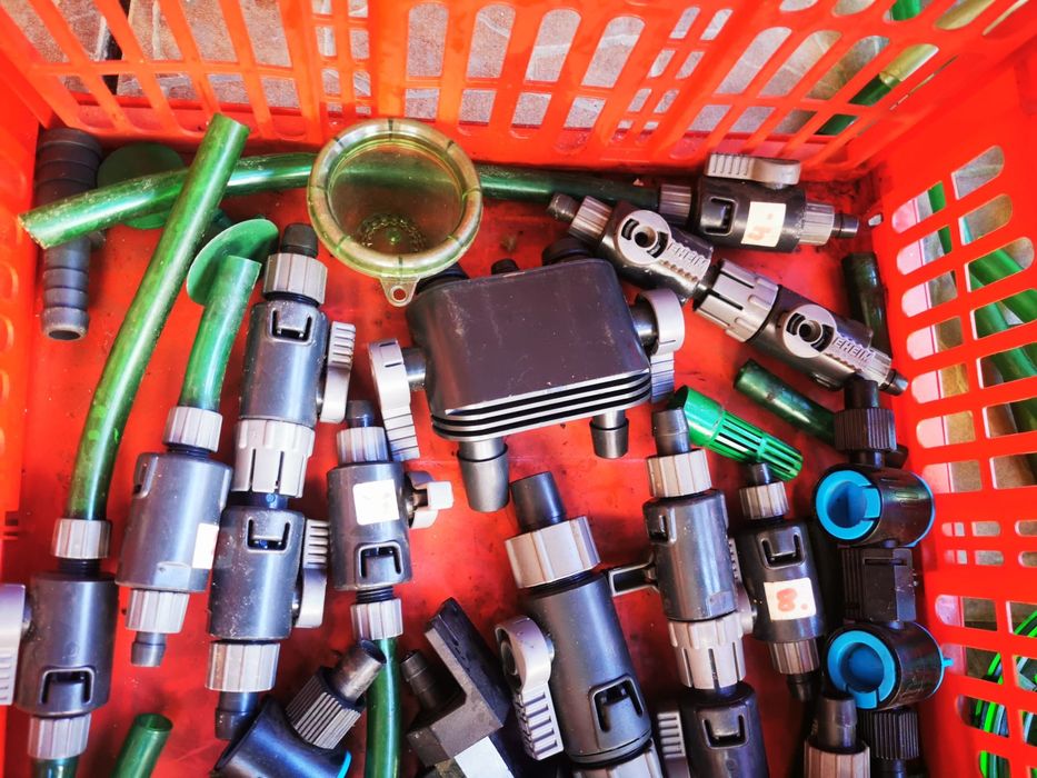 Vând cuple robineți diverse marimi