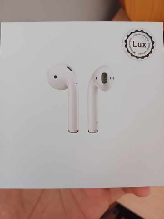 Продаю беспроводные наушники для айфон