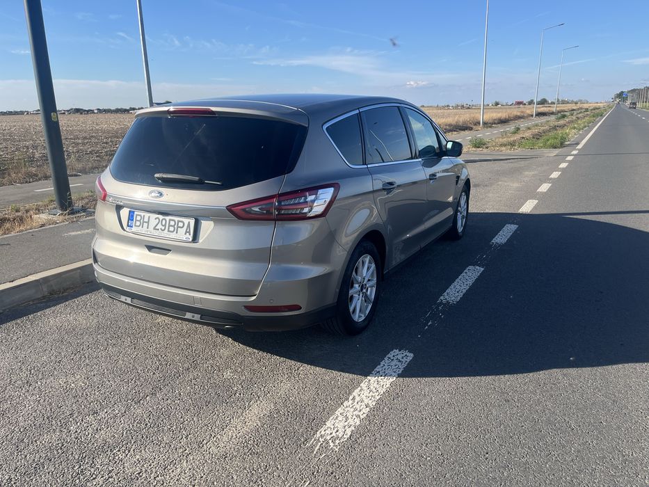 Ford S-Max