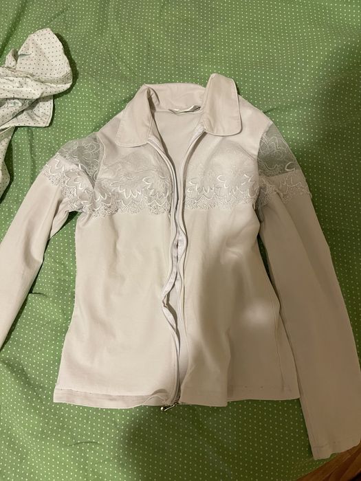 Продам школьную юбки, блузки