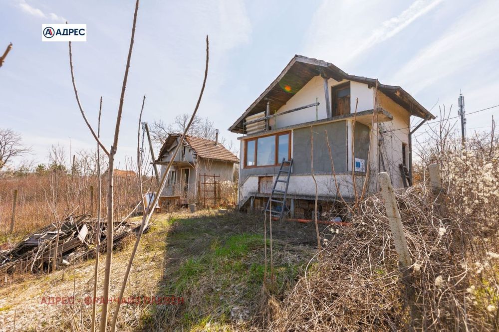 Къща в Плевен-м-т Плочата площ 52 цена 60000