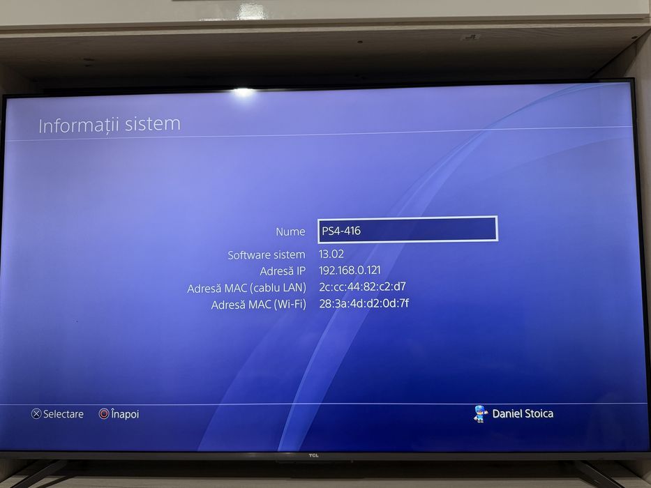 Consola SONY PlayStation 4 PRO 1TB  2 manete plus 2 jocuri Far cry 6 si fifa 2020 sau schimb cu PS5 plus diferenta din partea mea
