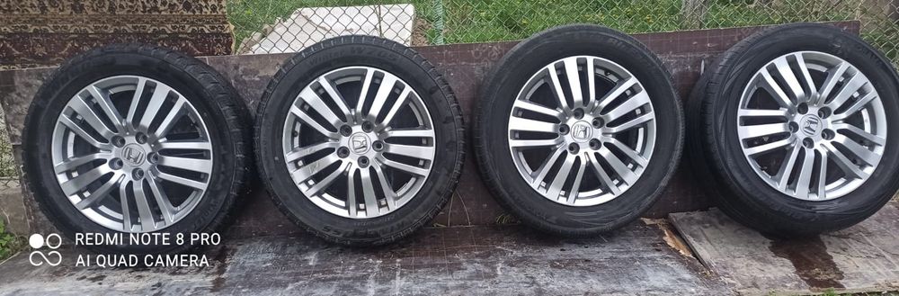 Срочно продам комплект дисков