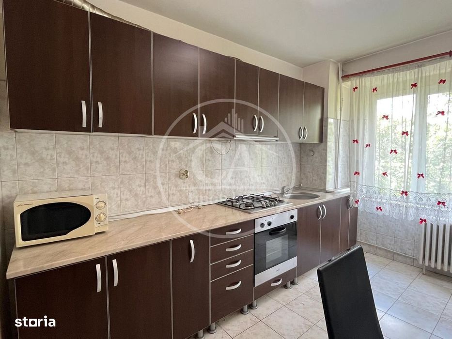 Apartament de închiriat cu 2 camere în zona Decebal, Oradea