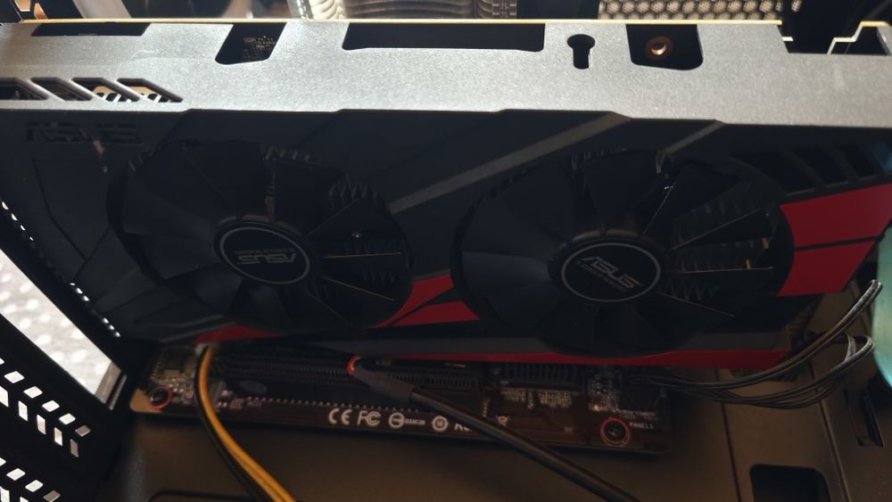 Calculator-Sistem desktop + monitor22"